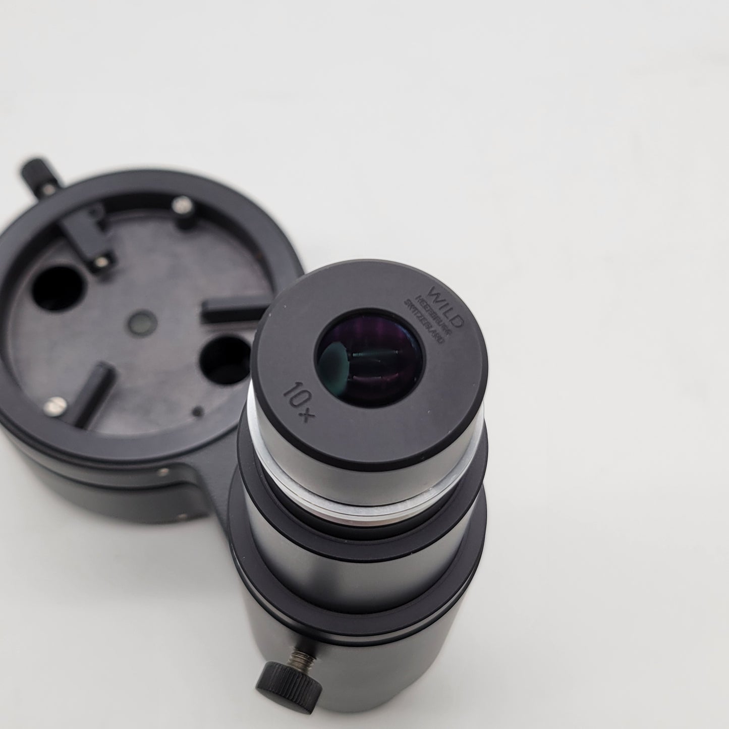 Wild Heerbrugg Leica Stereo Microscope Photo Port 374590 with Adapter & Eyepiece - microscopemarketplace