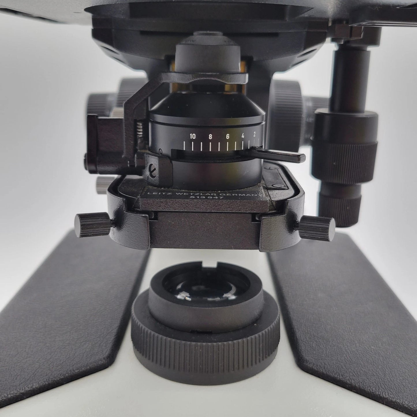 Leitz Microscope Laborlux S with LED Illumination & 2.5x for Pathology / Mohs