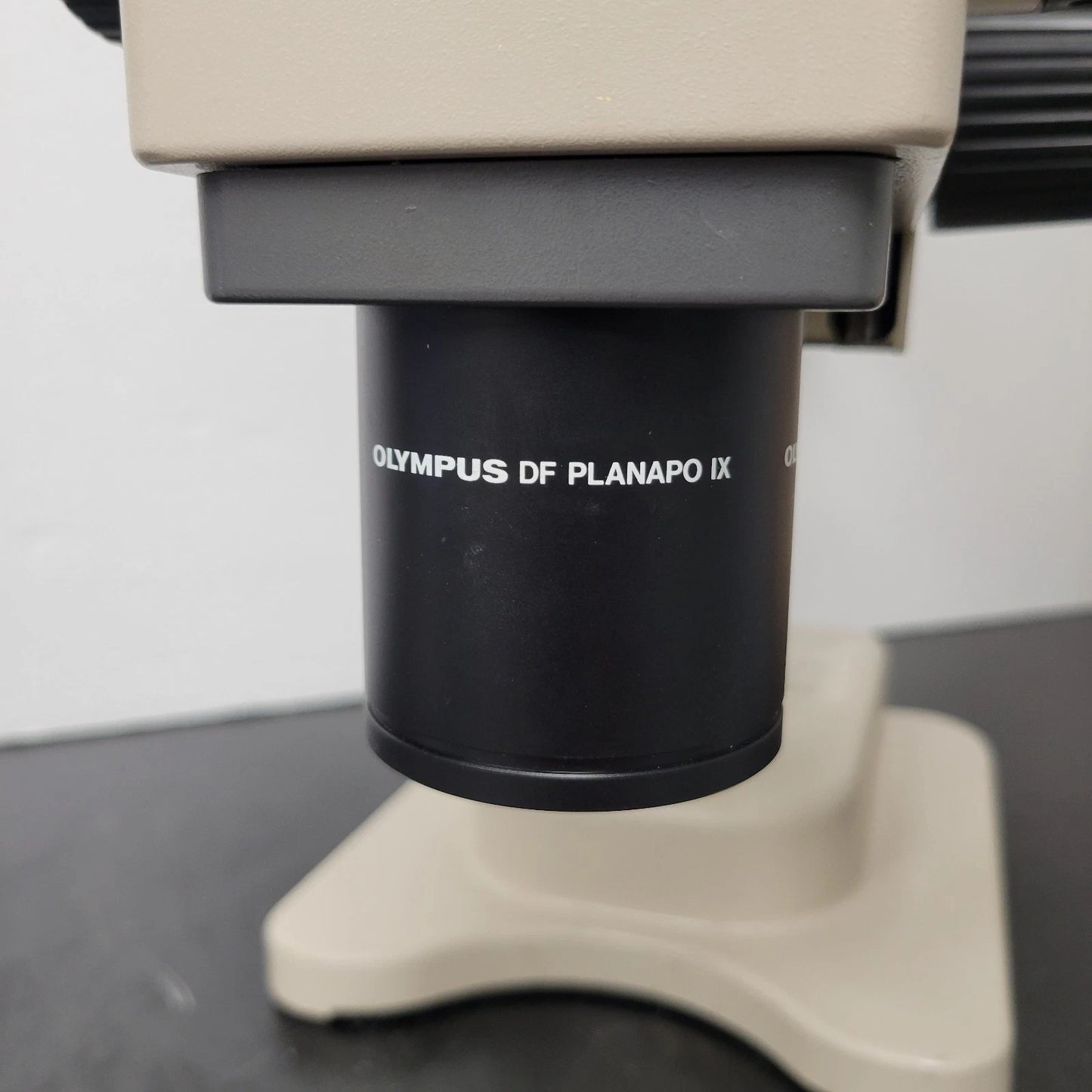 Olympus Stereo Microscope SZH10 with Photo Port and Boom Stand