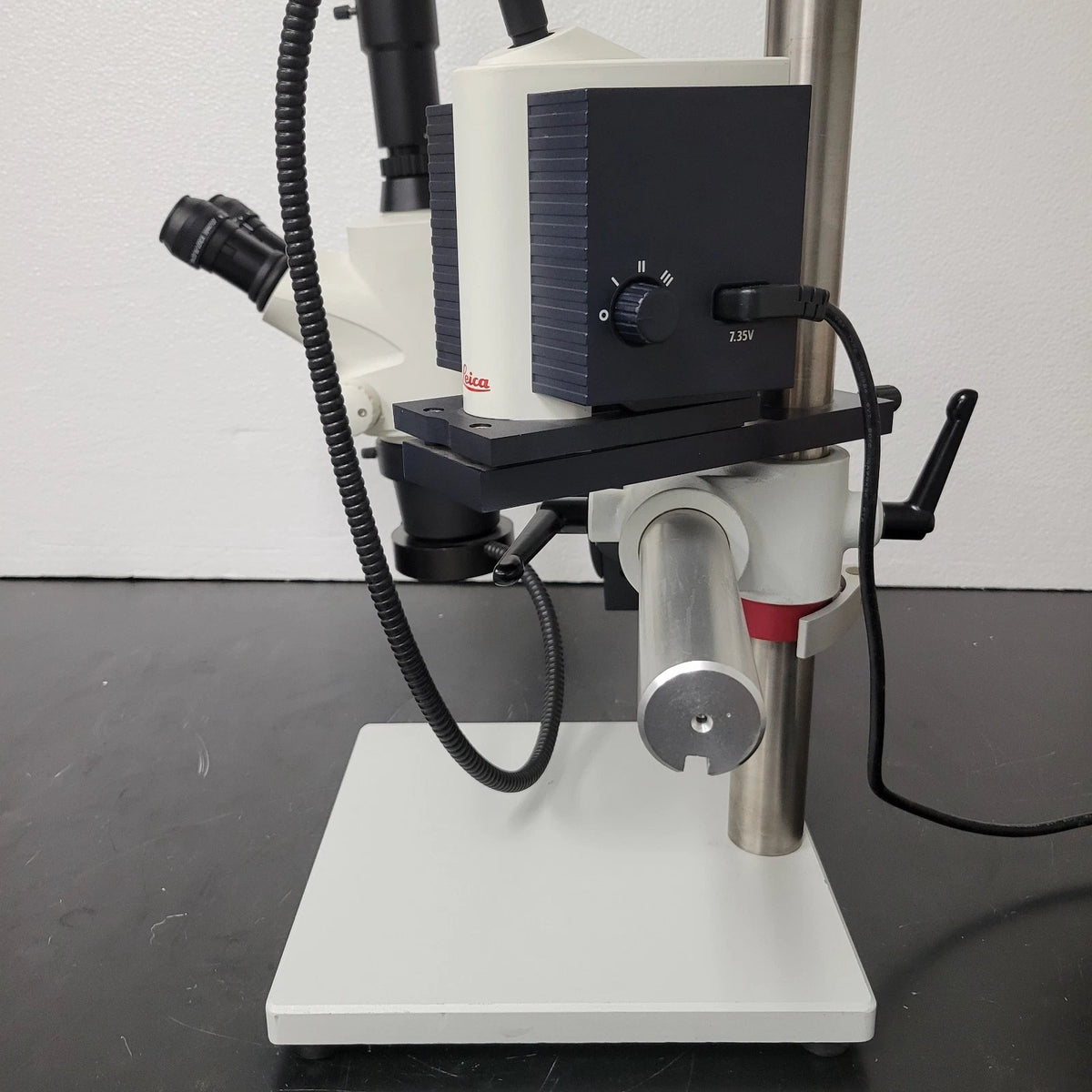 Leica Stereo Microscope S6D with Photo Port and Boom Stand