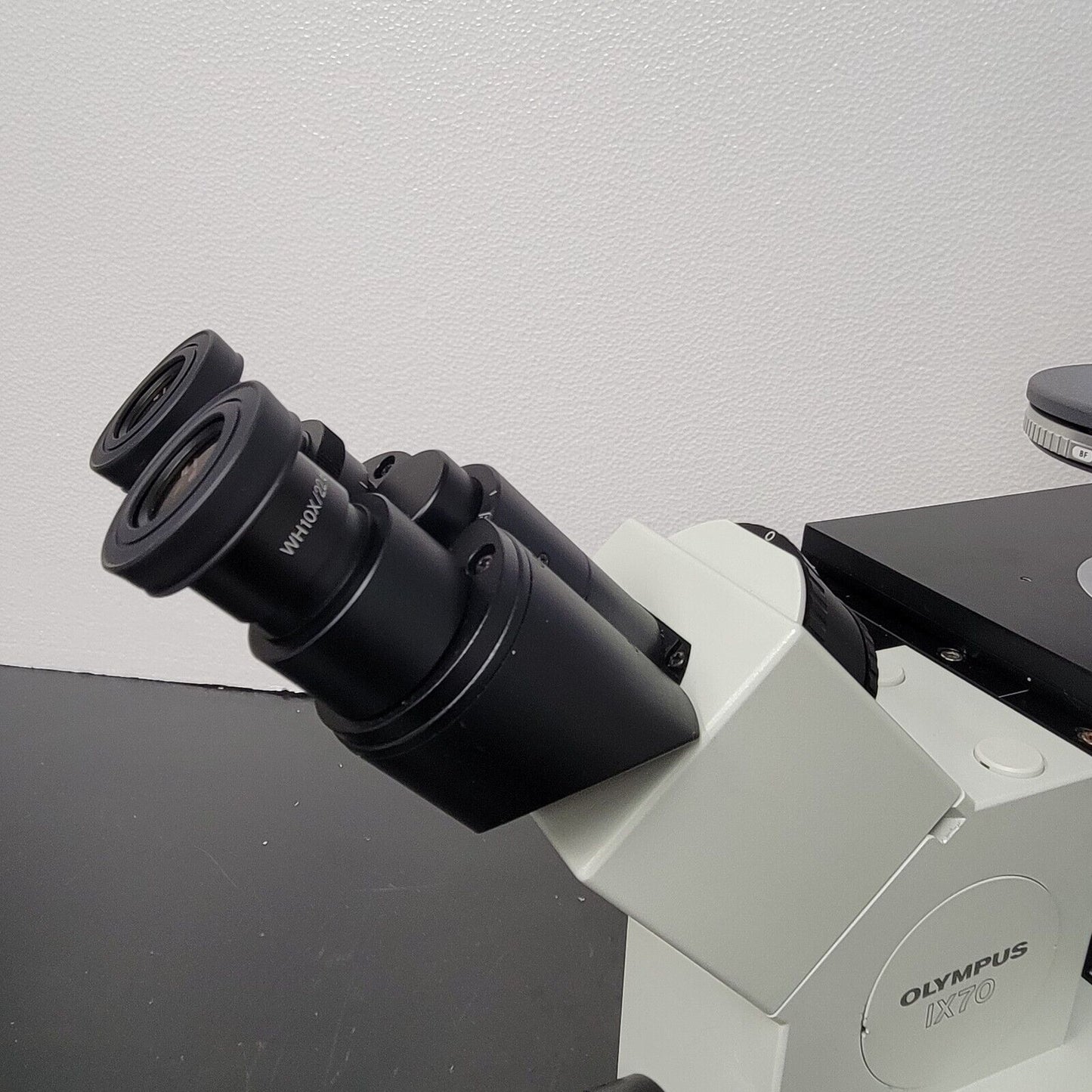 Olympus Microscope IX70 with HMC Hoffman Modulation Contrast - microscopemarketplace