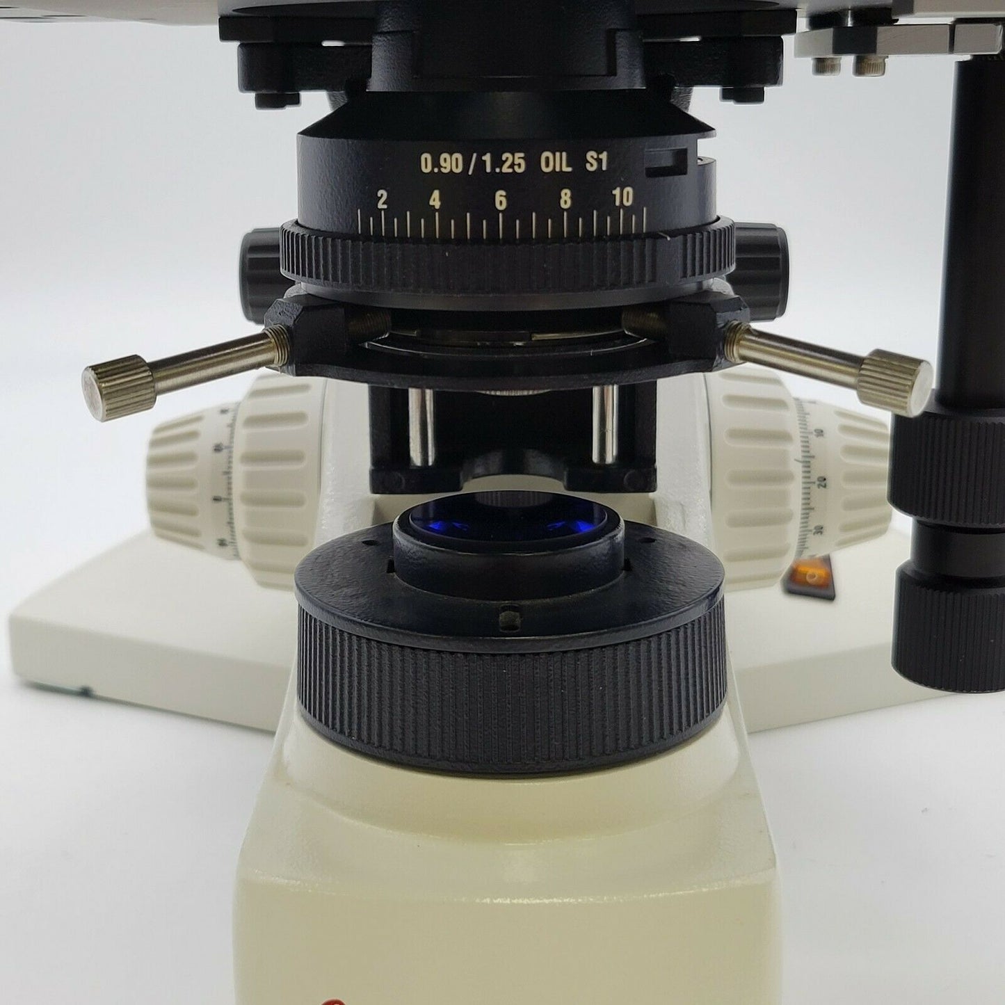 Leica Microscope DMLS with 10x 20x 40x Objectives and Binocular Head - microscopemarketplace