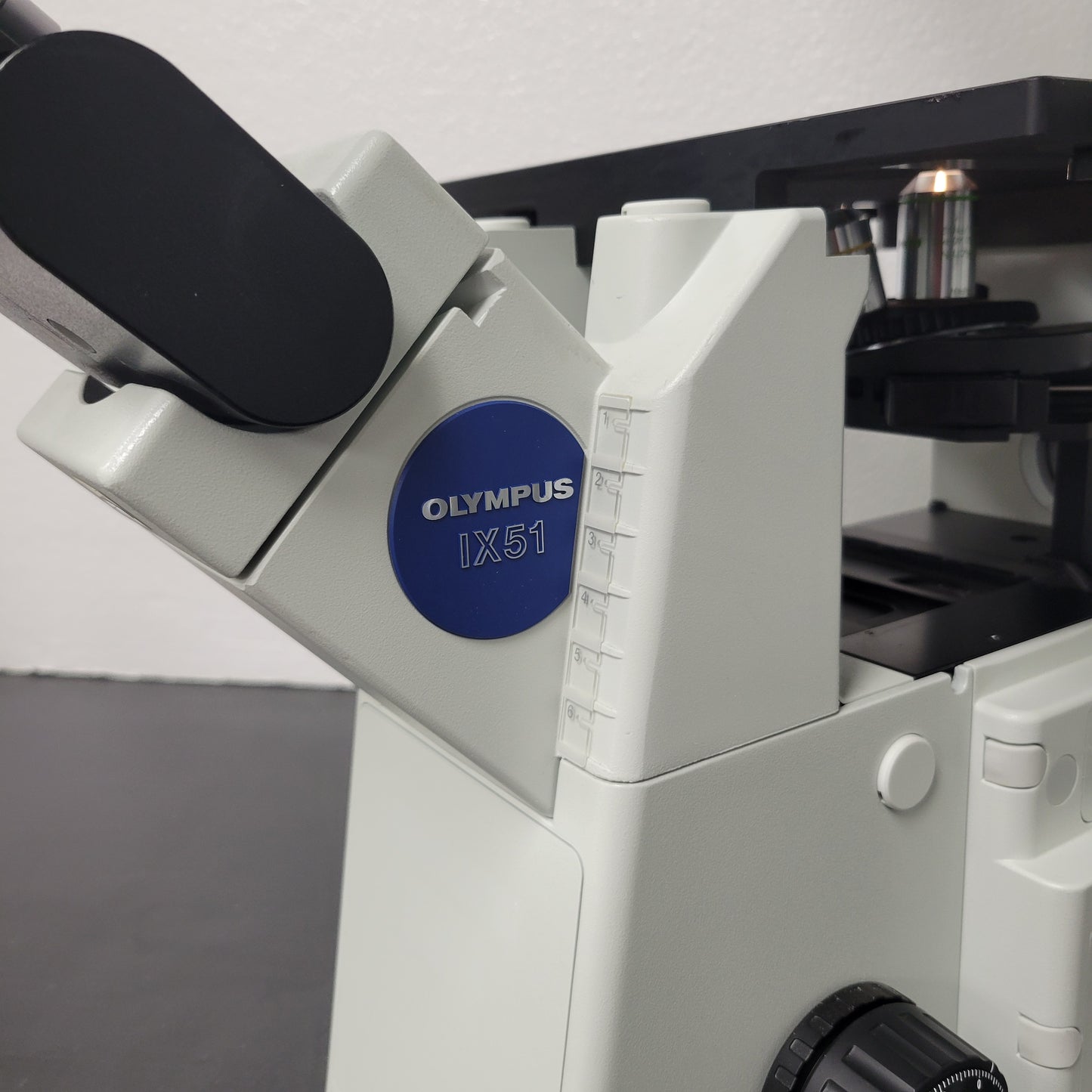 Olympus Microscope IX51 with Tilting Head & Phase Contrast | Tissue Culture - microscopemarketplace