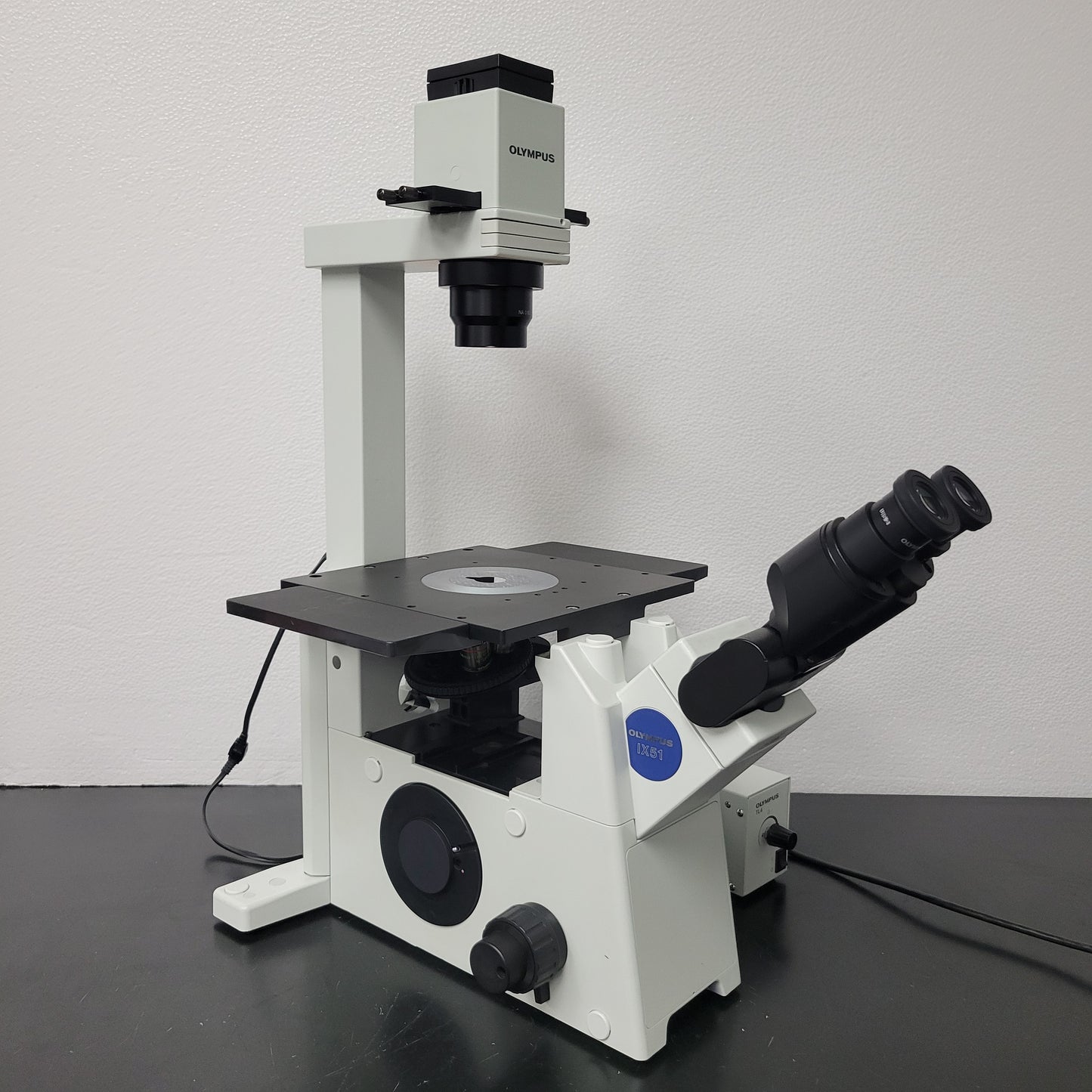 Olympus Microscope IX51 with Tilting Head & Phase Contrast | Tissue Culture - microscopemarketplace