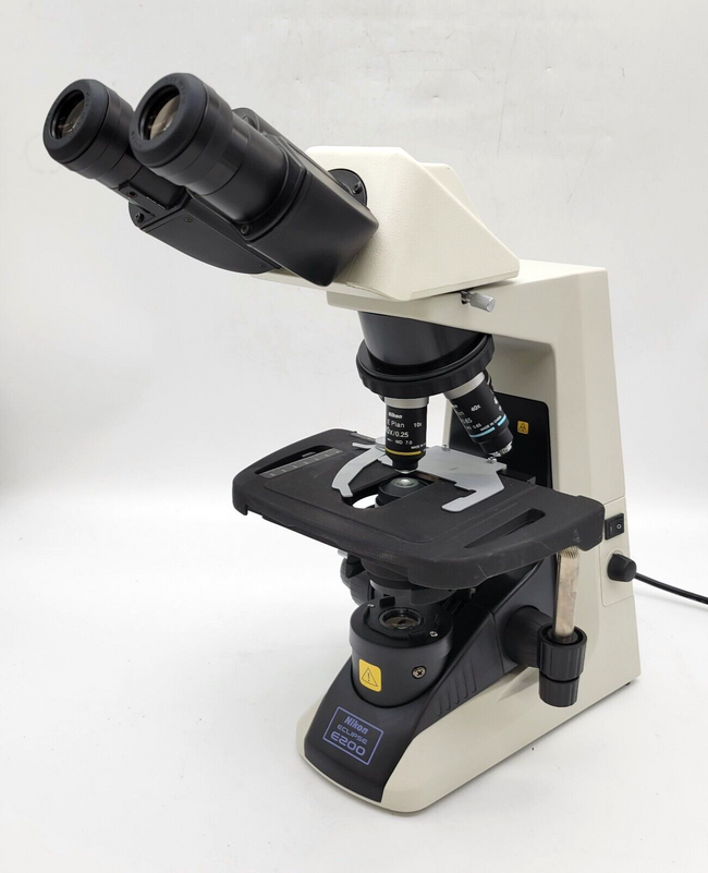 Nikon Microscope E200 LED with 4x, 10x, 40x, 100x Oil and Travel Carrying Case - microscopemarketplace
