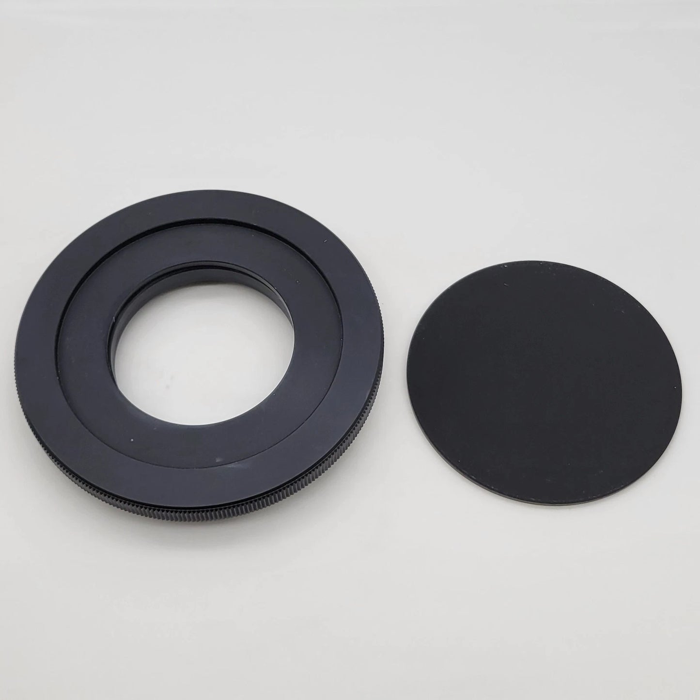 Leica Stereo Microscope Gliding Stage 120mm 10446301 with Black/White Stage Plate - microscopemarketplace