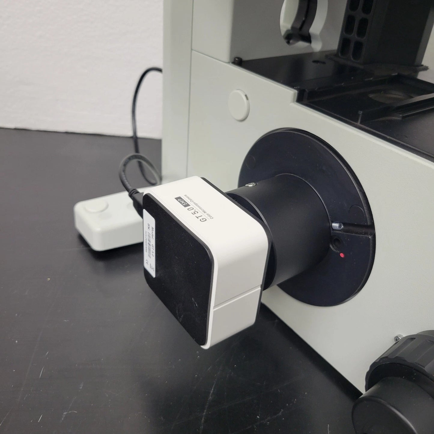 Olympus Microscope IX51 with Camera & Phase Contrast | Tissue Culture - microscopemarketplace