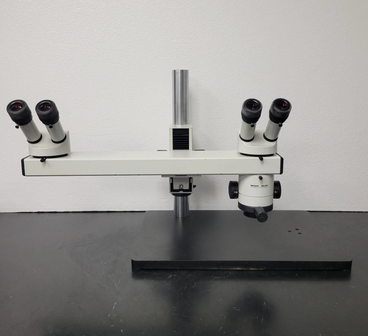 Wild Stereo Microscope M3Z with Dual Observation Teaching Bridge and Pointer