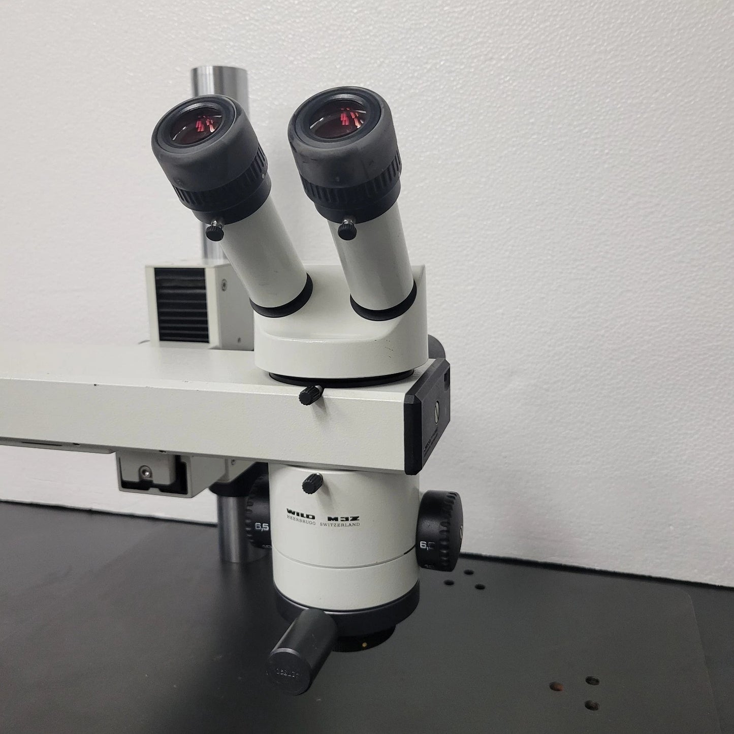 Wild Stereo Microscope M3Z with Dual Observation Teaching Bridge and Pointer