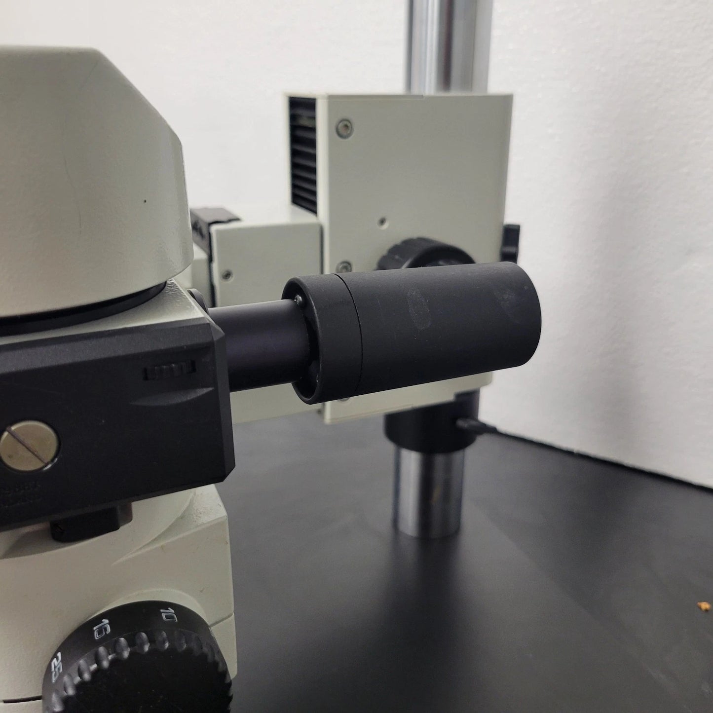 Wild Stereo Microscope M3Z with Dual Observation Teaching Bridge and Pointer