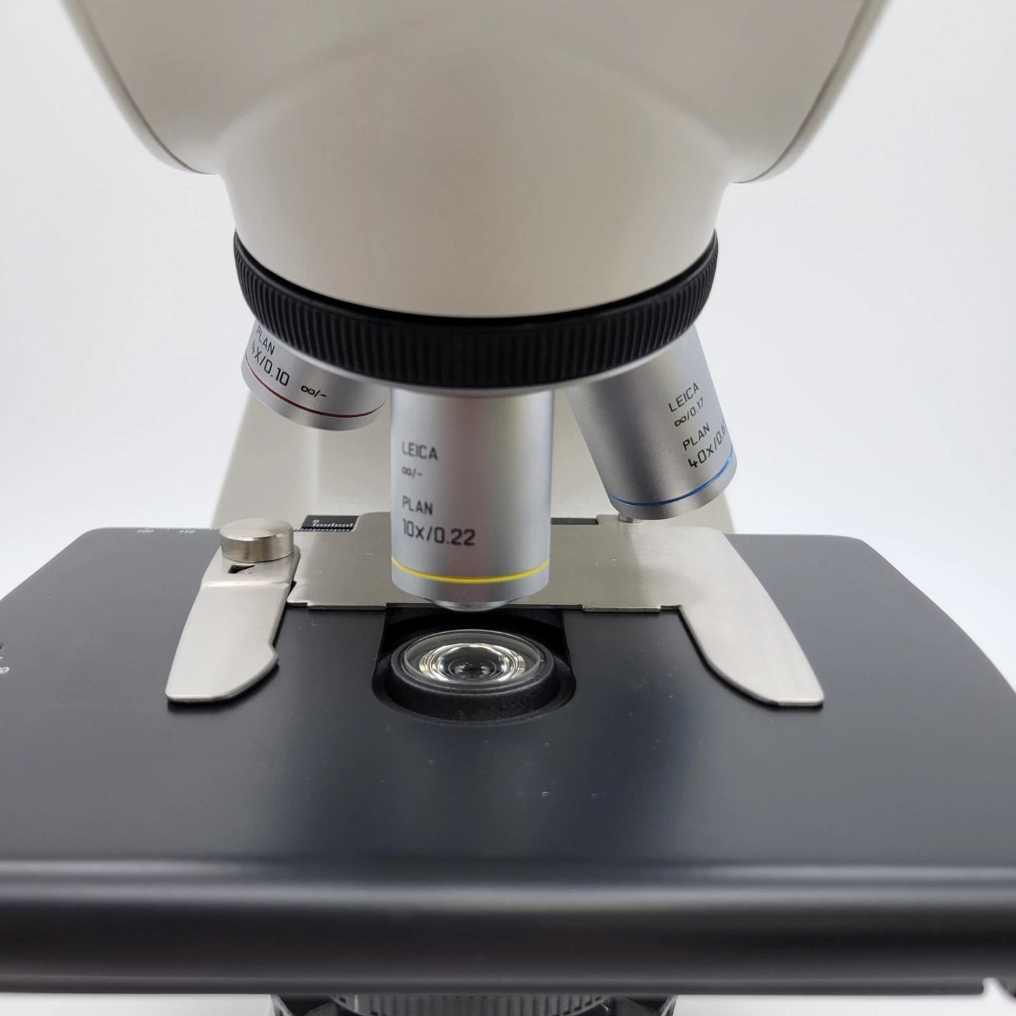 Leica Microscope DM750 LED with 4x, 10x, 40x, and 100x Oil - microscopemarketplace
