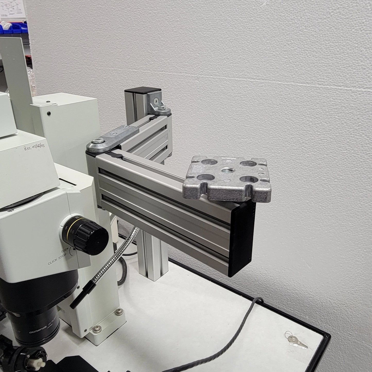 Olympus Leeds Forensics Bullet Comparison Microscope SZX12 with Motorized Table - Microscope Marketplace