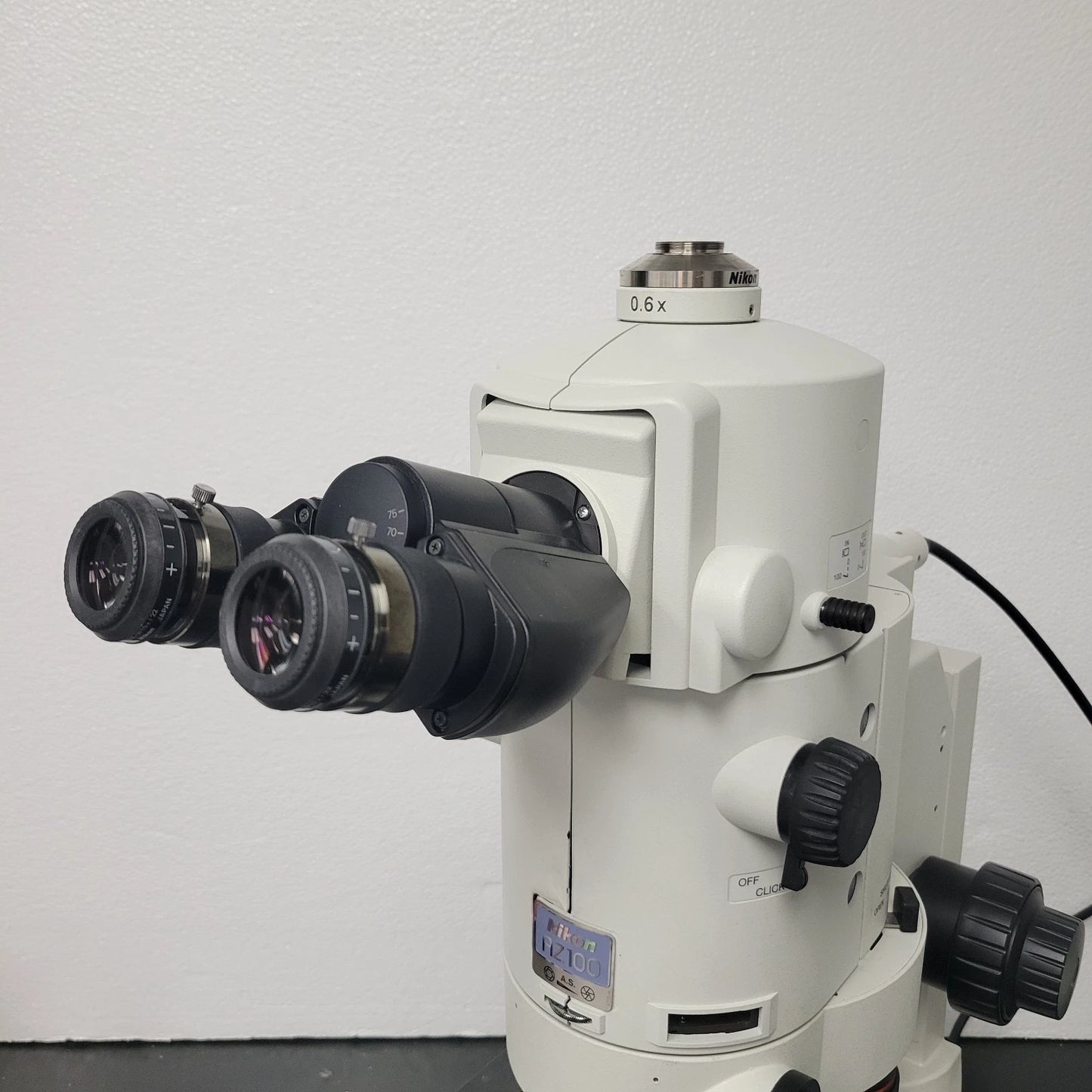 Nikon Stereo Microscope AZ100 Multizoom with Fluorescence and Trinocular Head - Microscope Marketplace