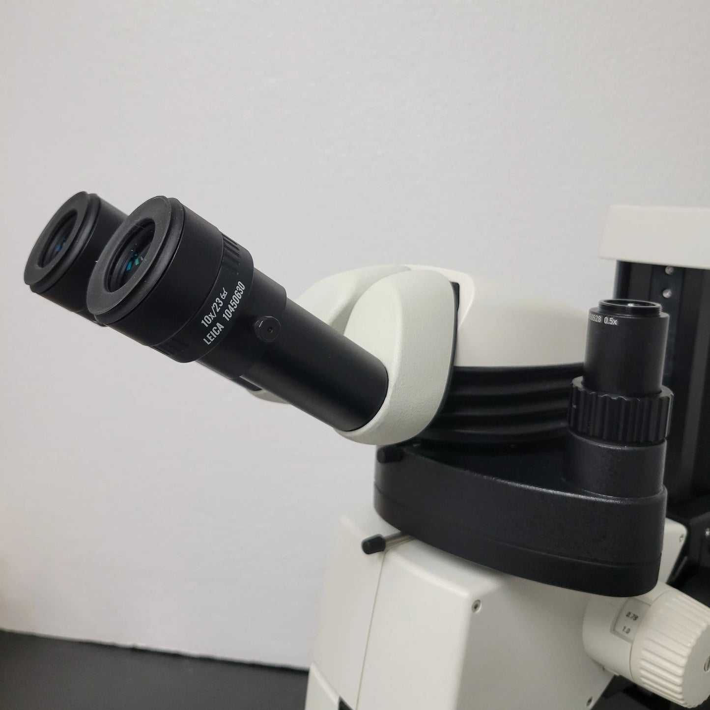 Leica Stereo Microscope M205C with Camera Port & Transmitted Light Stand - Microscope Marketplace