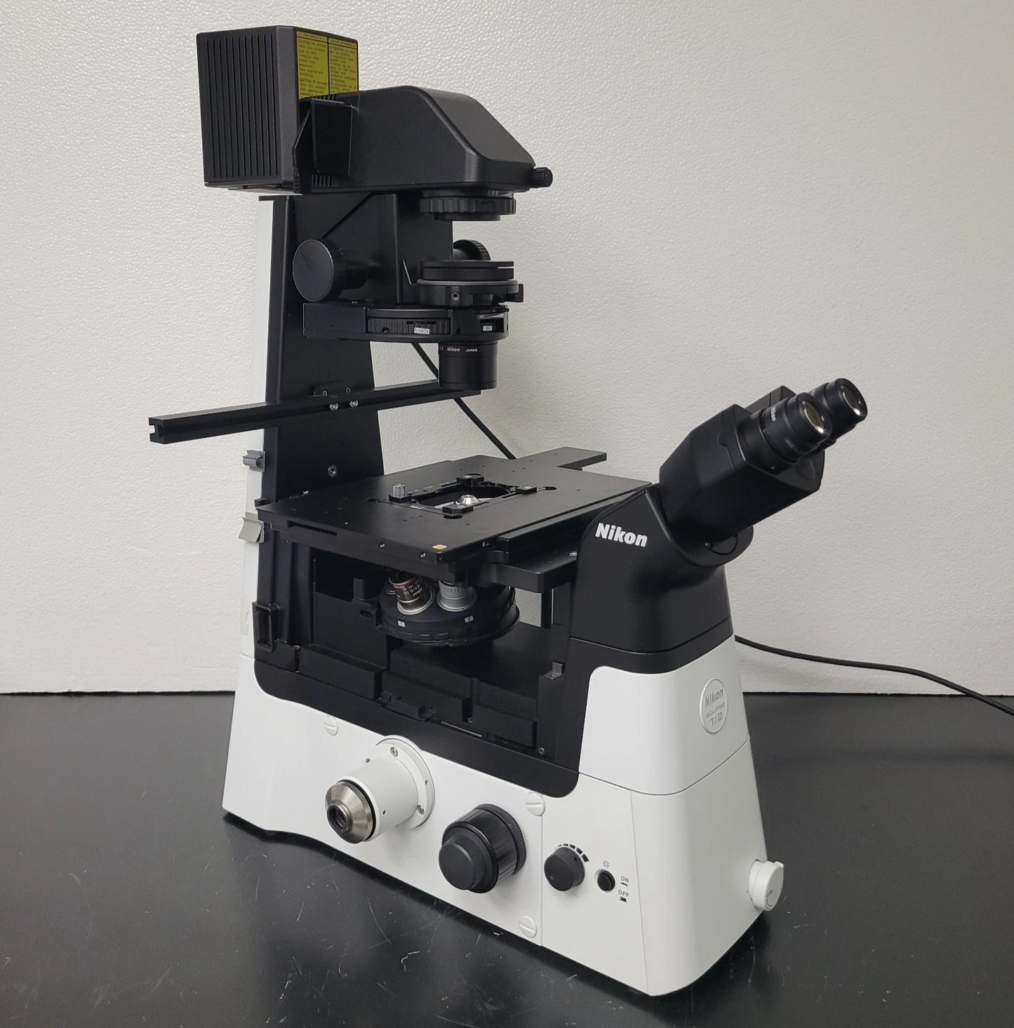 Nikon Microscope Eclipse Ti2 with Advanced Modulation Contrast NAMC - Microscope Marketplace