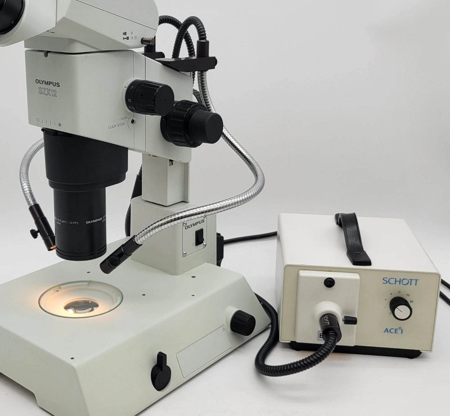 Schott Stereo Microscope Dual Gooseneck Fiber Optic Illuminator for SZX-FOF