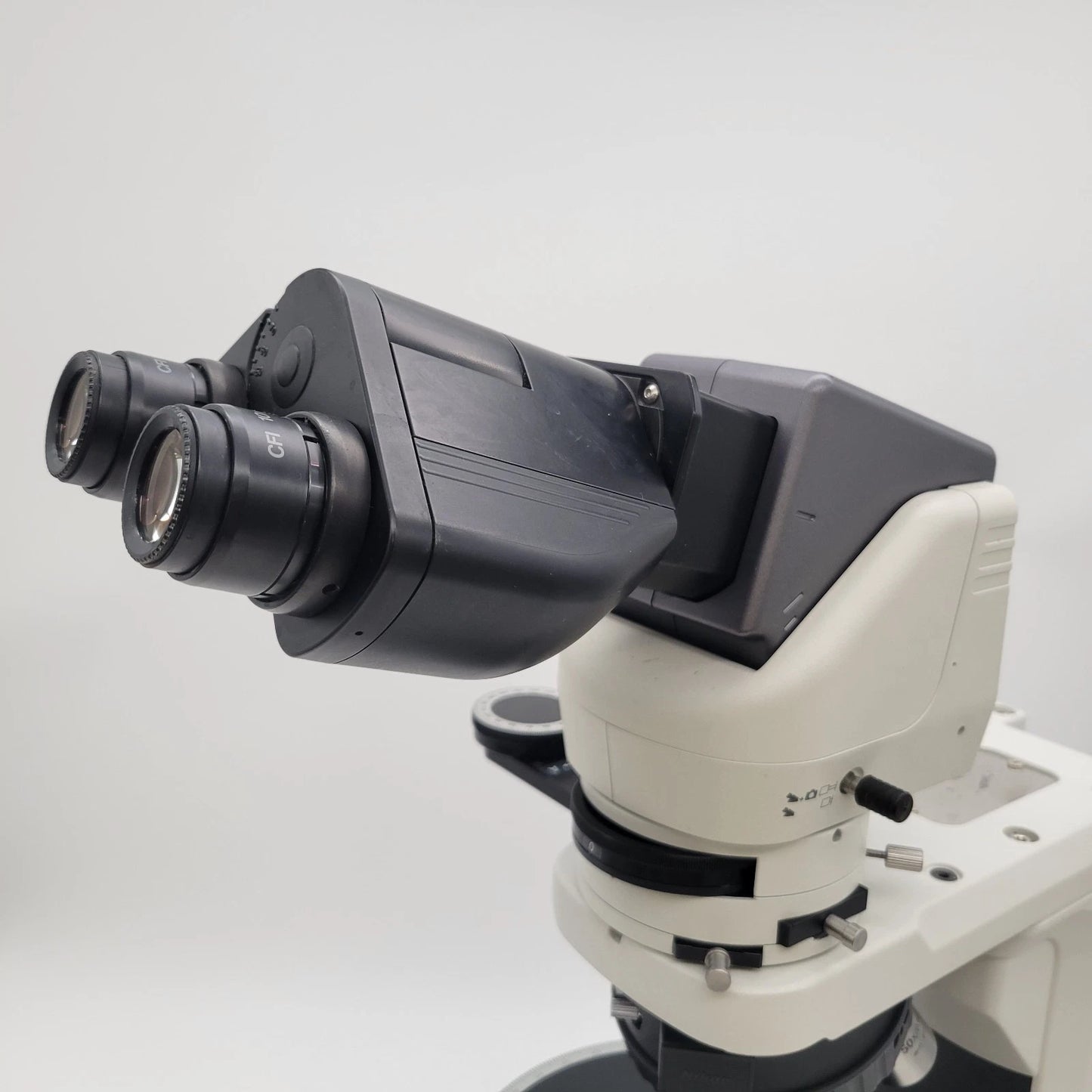 Nikon Microscope Eclipse LV100N POL with Tilting Telescoping Head Polarizing
