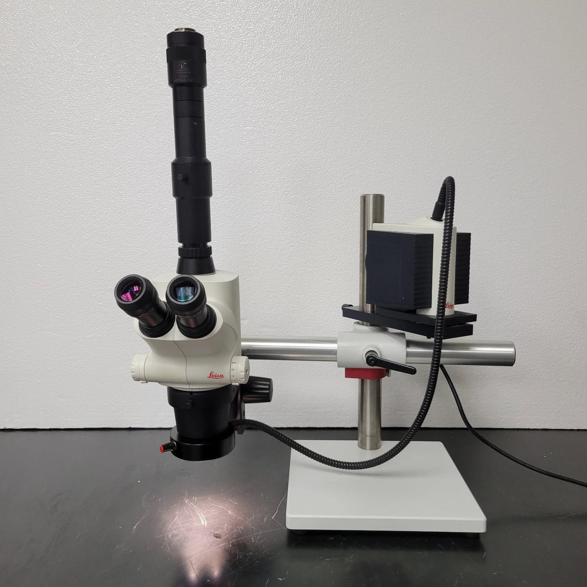 Leica Stereo Microscope S6D with Photo Port and Boom Stand