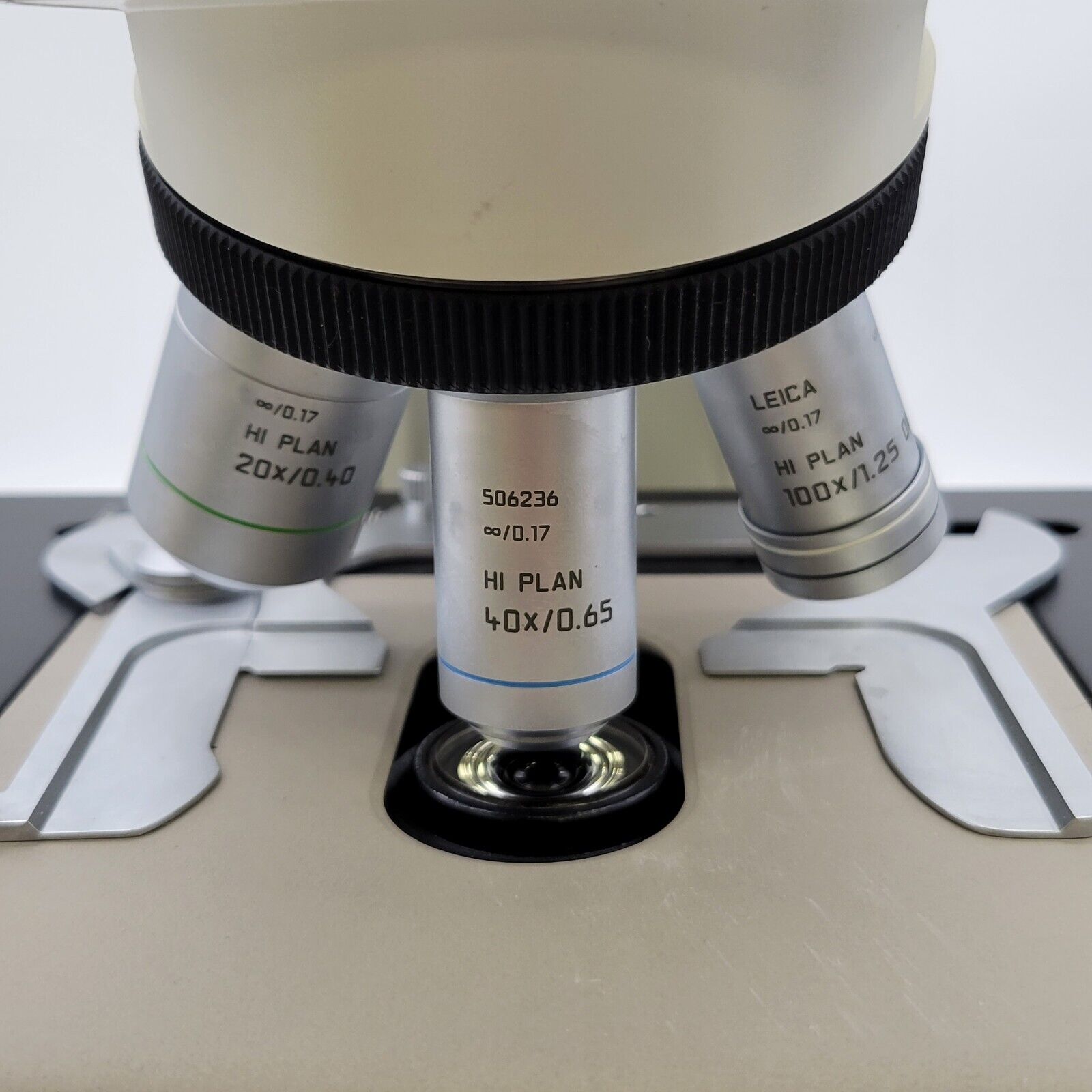 Leica Microscope DM1000 LED with 5x, 10x, 20x, 40x, and 100x Objectives ...