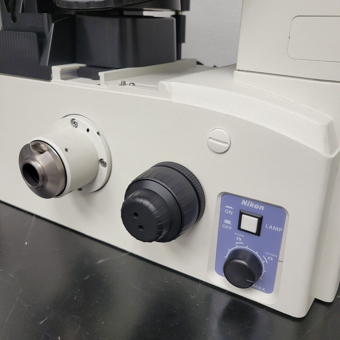 Nikon Inverted Microscope Eclipse TE2000-S with Hoffman Modulation Contrast - microscopemarketplace