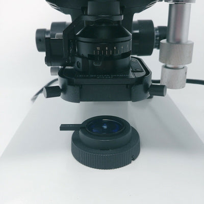Leitz Microscope Laborlux 12 with 2.5x 4x 10x 16x 40x Objectives - microscopemarketplace
