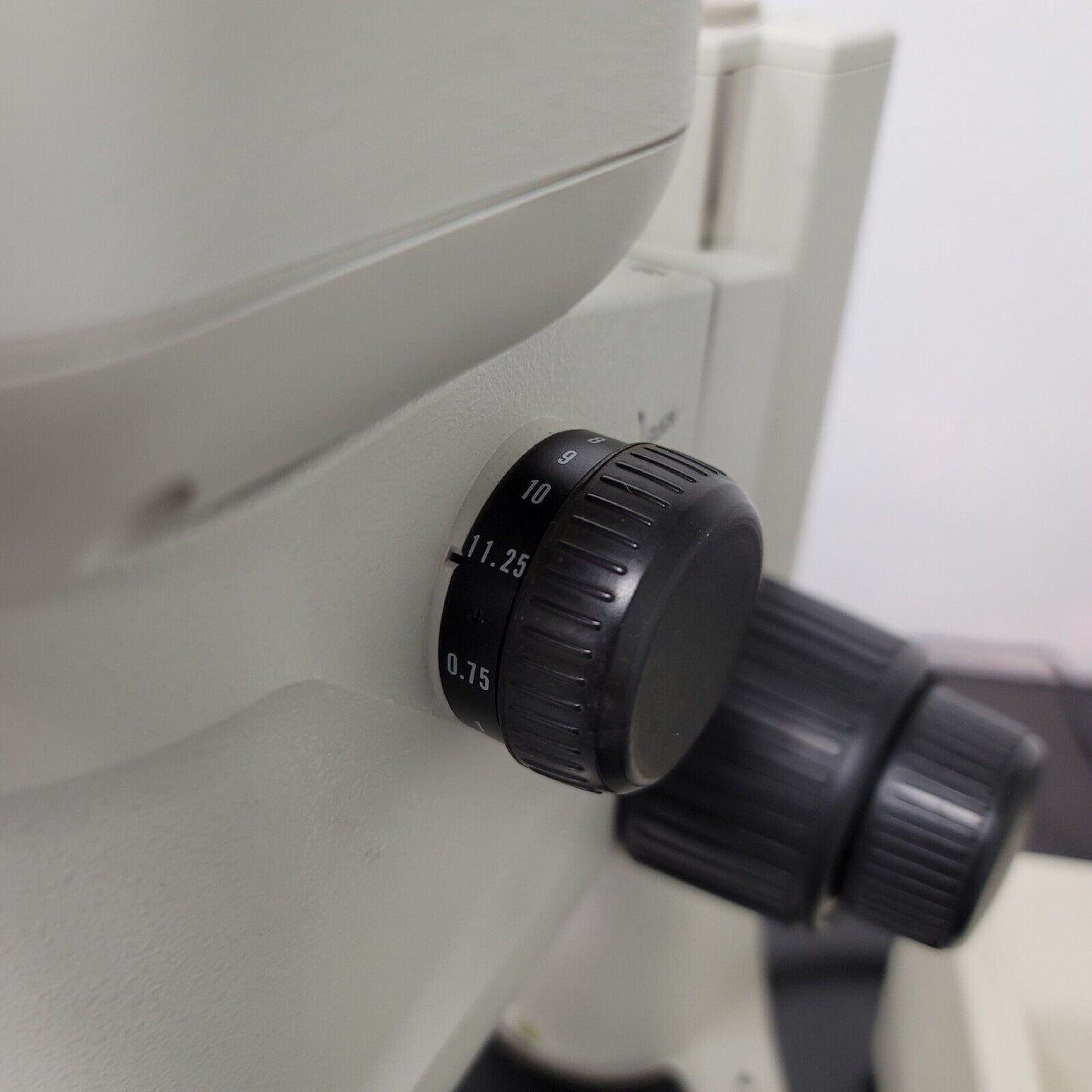 Nikon Microscope SMZ1500 with Okolab Heated Stage - microscopemarketplace