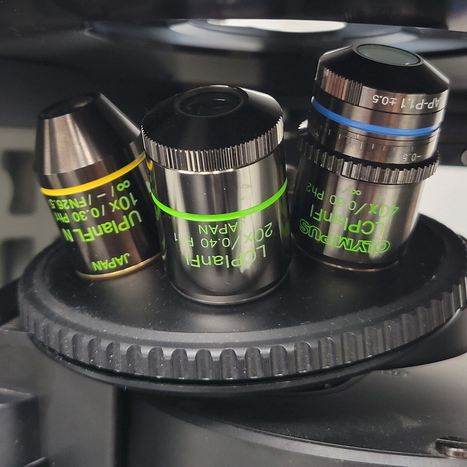 Olympus Microscope IX50 with Fluorescence, Phase Contrast, & Fluorite